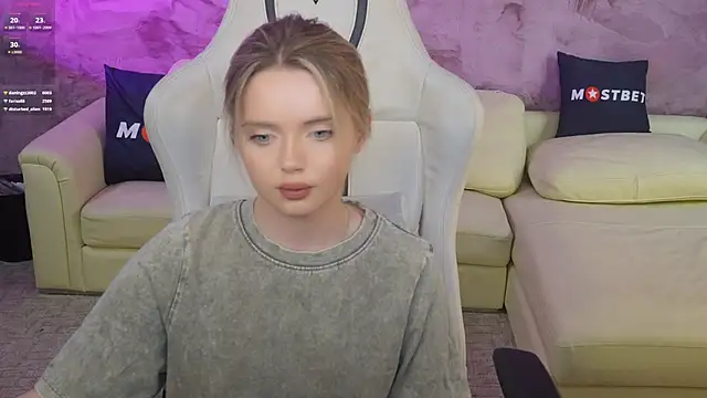 Snapshot of Cassy-Celestial_ chatting on 12/26/24, 05:58 Cassy-Celestial online show from 12/26/24, 05:58