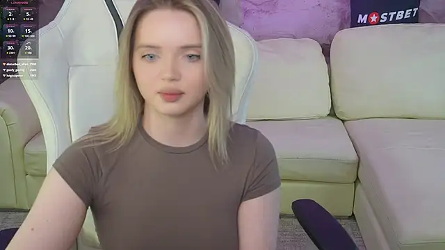 Snapshot of Cassy-Celestial_ chatting on 01/09/25, 02:54 Cassy-Celestial online show from 01/09/25, 02:54