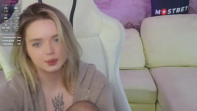 Snapshot of Cassy-Celestial_ chatting on 01/09/25, 05:55 Cassy-Celestial online show from 01/09/25, 05:55