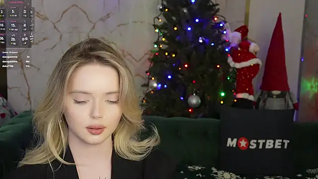 Snapshot of Cassy-Celestial_ chatting on 01/14/25, 05:08 Cassy-Celestial online show from 01/14/25, 05:08