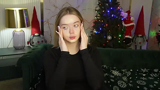 Snapshot of Cassy-Celestial_ chatting on 01/14/25, 11:48 Cassy-Celestial online show from 01/14/25, 11:48