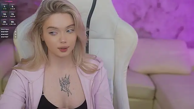 Snapshot of Cassy-Celestial_ chatting on 01/24/25, 05:53 Cassy-Celestial online show from 01/24/25, 05:53