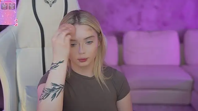 Snapshot of Cassy-Celestial_ chatting on 02/09/25, 11:57 Cassy-Celestial online show from 02/09/25, 11:57