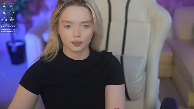 Snapshot of Cassy-Celestial_ chatting on 03/19/25, 06:35 Cassy-Celestial online show from 03/19/25, 06:35