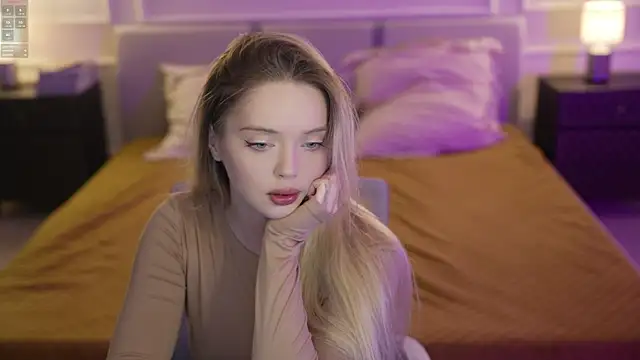 Snapshot of Cassy-Celestial_ chatting on 09/21/25, 06:48 Cassy-Celestial online show from 09/21/25, 06:48