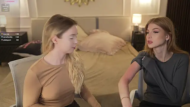 Snapshot of Cassy-Celestial_ chatting on 10/13/25, 06:57 Cassy-Celestial online show from 10/13/25, 06:57