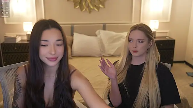 Snapshot of Cassy-Celestial_ chatting on 11/22/25, 08:24 Cassy-Celestial online show from 11/22/25, 08:24