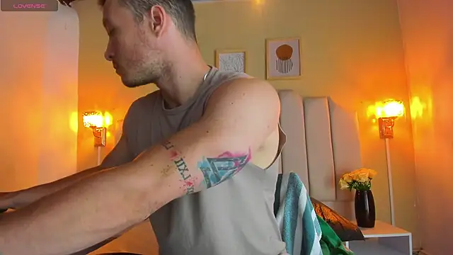 juan prior online show from 11/17/25, 01:28