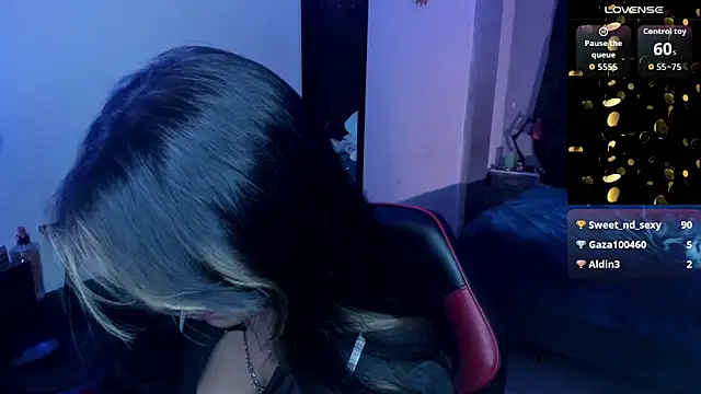 Snapshot of MIABOOBS__ chatting on 09/16/25, 05:08 MIABOOBS online show from 09/16/25, 05:08