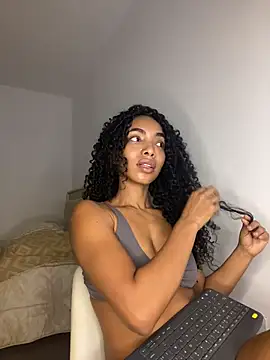 nicoleebony1 online show from 01/14/26, 07:52