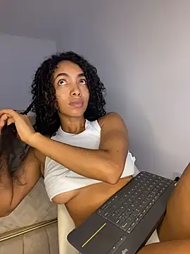 nicoleebony1 online show from 02/05/26, 08:02