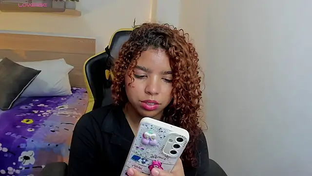 aurora rodriguez online show from 02/01/25, 03:18