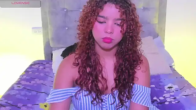 aurora rodriguez online show from 03/08/25, 03:39