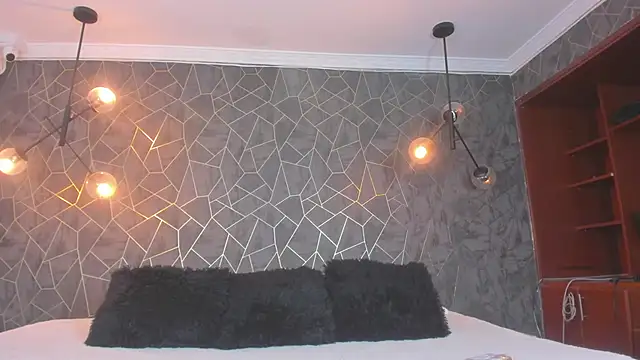 leigh-angels online show from 02/10/26, 10:36