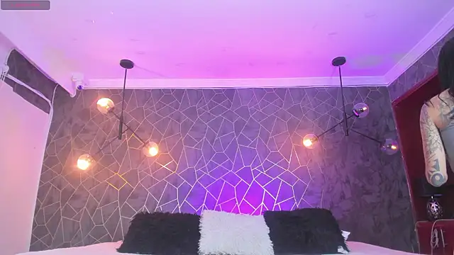 leigh-angels online show from 02/23/26, 09:34