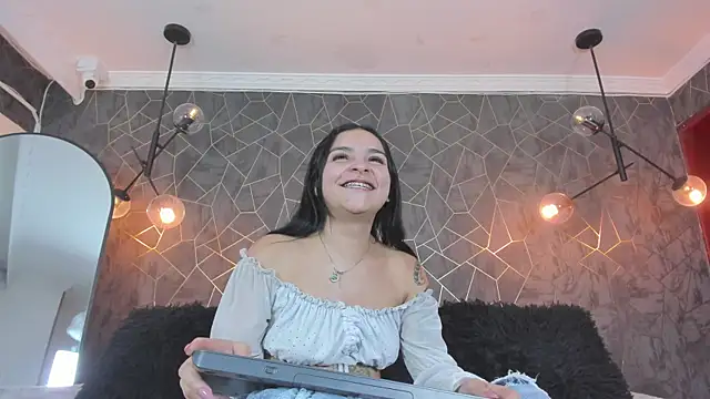 leigh-angels online show from 06/03/26, 10:15