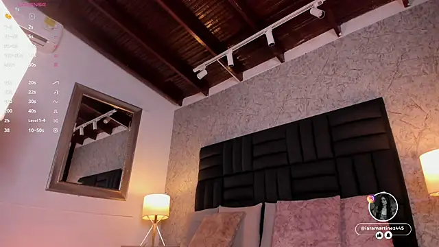 iara martinez online show from 09/27/25, 12:43