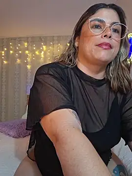 Juliietha servas online show from 05/19/26, 12:16