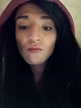 Snapshot of kylierae3133 chatting on 11/04/25, 07:29 kylierae3133 online show from 11/04/25, 07:29