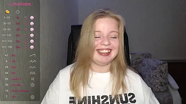 Snapshot of Angelic_Lika chatting on 11/23/25, 03:23 Angelic Lika online show from 11/23/25, 03:23