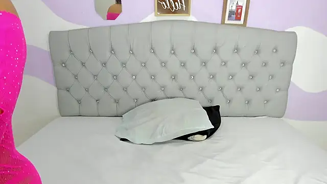 BRIYITHMENA online show from 04/18/26, 12:42