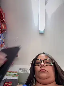 Snapshot of Sol_biglips chatting on 12/11/24, 01:06 Sol biglips online show from 12/11/24, 01:06