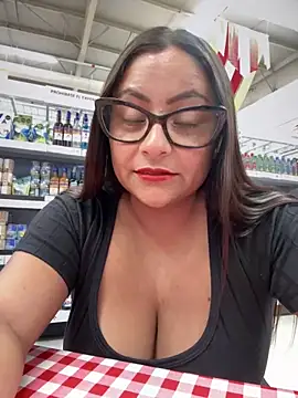 Snapshot of Sol_biglips chatting on 02/07/25, 02:15 Sol biglips online show from 02/07/25, 02:15