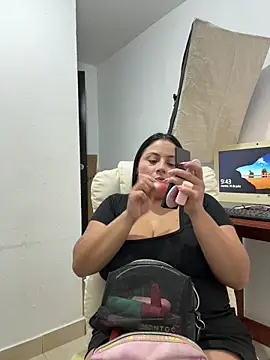 Snapshot of Sol_biglips chatting on 07/14/26, 02:45 Sol biglips online show from 07/14/26, 02:45