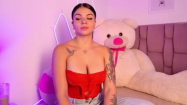 SophiaKarson online show from 11/08/25, 07:34