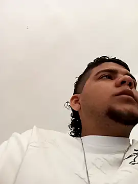 Snapshot of Nathan_mason_ chatting on 03/05/25, 01:06 Nathan mason online show from 03/05/25, 01:06