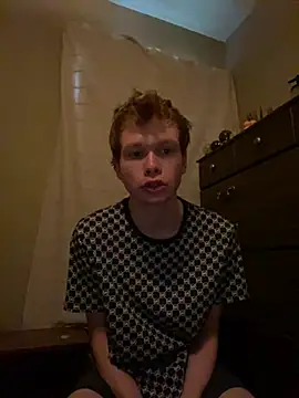 Snapshot of Mikeswanston chatting on 03/07/25, 03:28 Mikeswanston online show from 03/07/25, 03:28