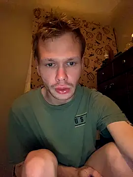 Snapshot of Mikeswanston chatting on 10/05/25, 08:45 Mikeswanston online show from 10/05/25, 08:45