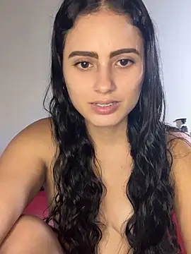 Snapshot of Azuna25 chatting on 10/10/25, 06:40 Azuna25 online show from 10/10/25, 06:40