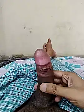 AUNTY1984 online show from 09/18/25, 08:16