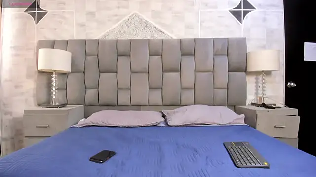 LaurenSnow online show from 04/08/26, 03:34