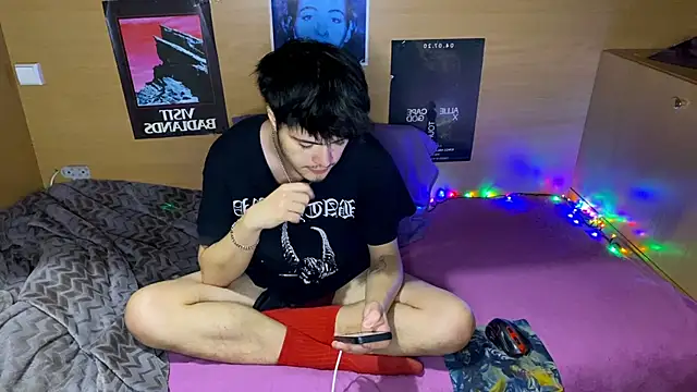 Snapshot of mystrauud chatting on 10/16/25, 05:36 mystrauud online show from 10/16/25, 05:36