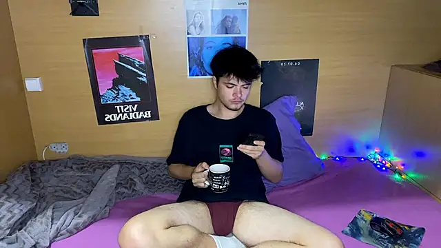 Snapshot of mystrauud chatting on 10/19/25, 07:58 mystrauud online show from 10/19/25, 07:58