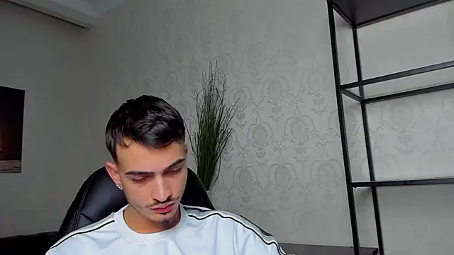 BrandonTate online show from 01/10/25, 03:48