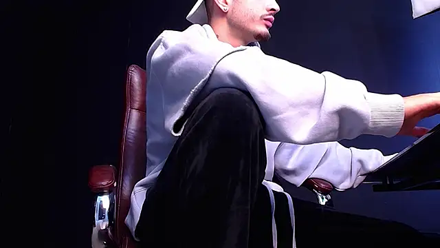 BrandonTate online show from 09/26/25, 10:19