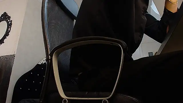 BrandonTate online show from 12/04/25, 10:35