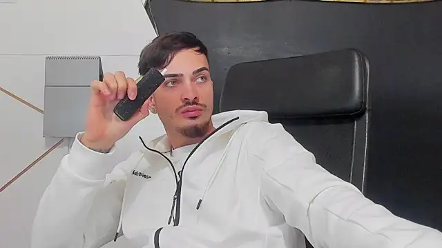 BrandonTate online show from 04/01/26, 08:04