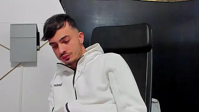 BrandonTate online show from 04/25/26, 08:17