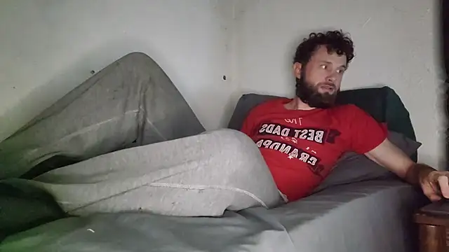 Snapshot of Talenjames4 chatting on 09/12/25, 09:04 Talenjames4 online show from 09/12/25, 09:04