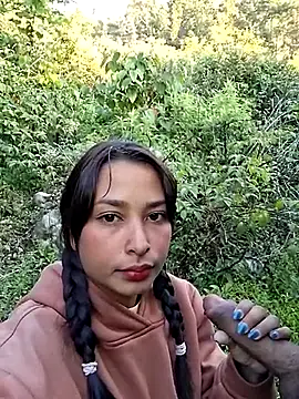 Bonnie Clydeee online show from 03/18/26, 11:35