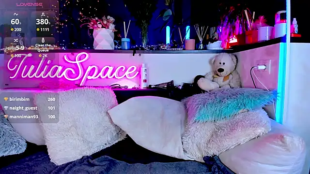  JuliaSpace  online show from 02/16/25, 07:27