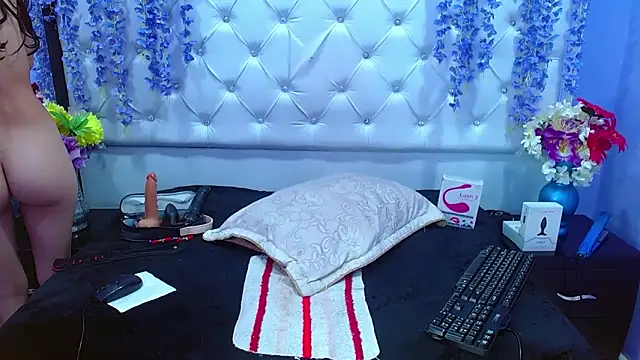 Snapshot of Brith_Adams chatting on 12/28/24, 05:44 Brith Adams online show from 12/28/24, 05:44