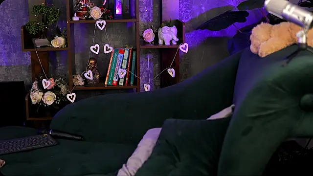 Bailey Evans online show from 02/01/25, 05:37