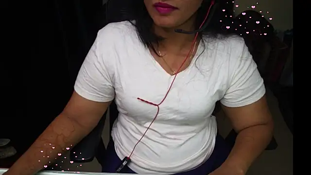 Snapshot of Arushisingh8888 chatting on 06/08/26, 01:55 Arushisingh8888 online show from 06/08/26, 01:55