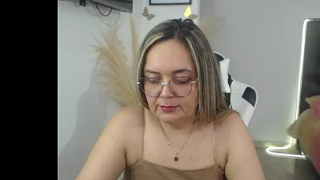 Snapshot of samy_vsn chatting on 01/13/26, 07:41 samy vsn online show from 01/13/26, 07:41