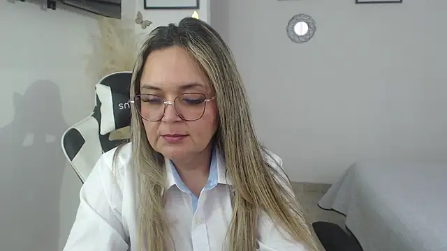 Snapshot of samy_vsn chatting on 02/23/26, 06:49 samy vsn online show from 02/23/26, 06:49